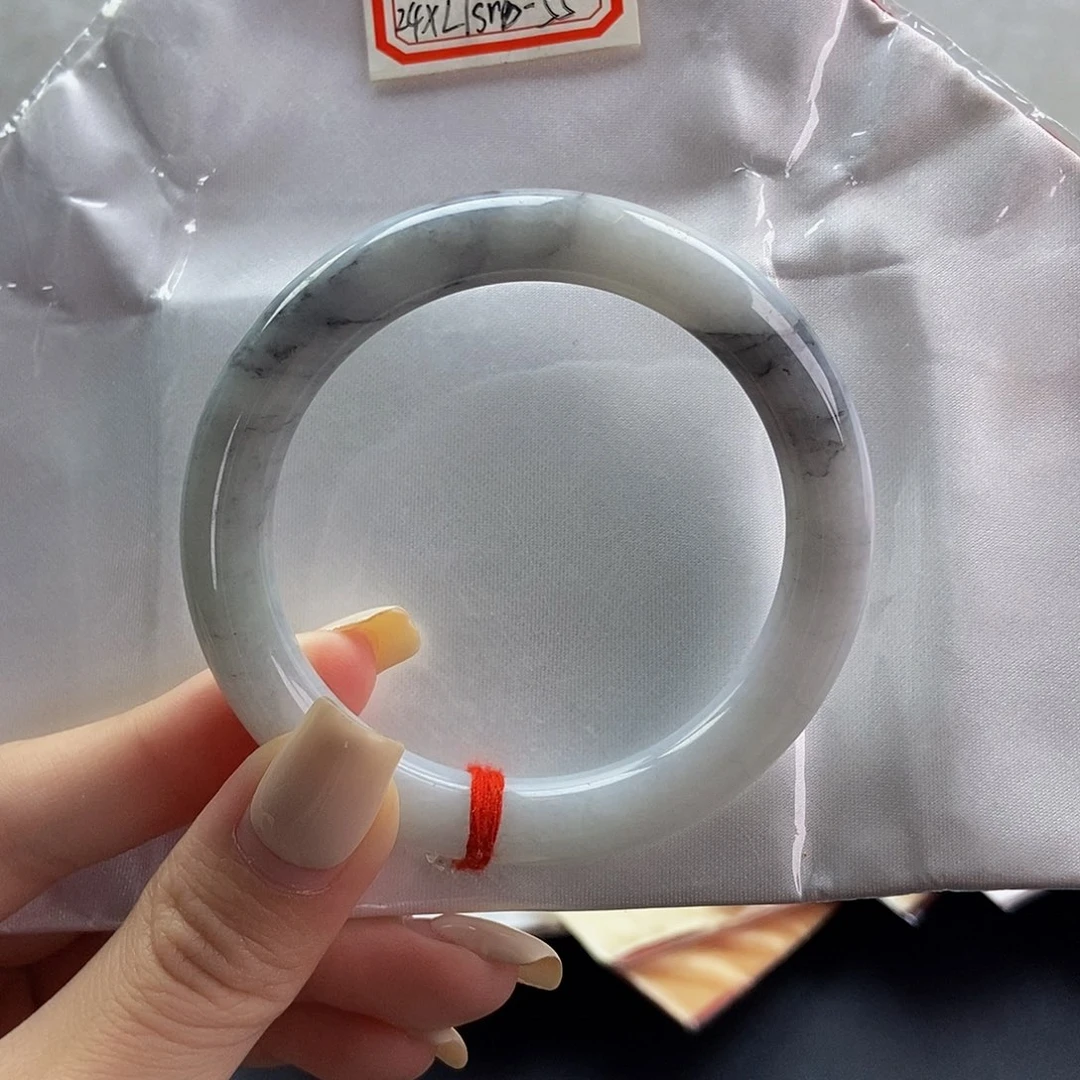 翡翠手镯未镶嵌55/56圆条
