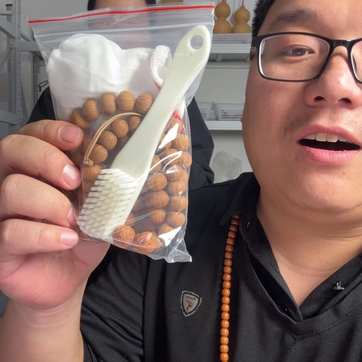 猴头核桃手串大礼包5