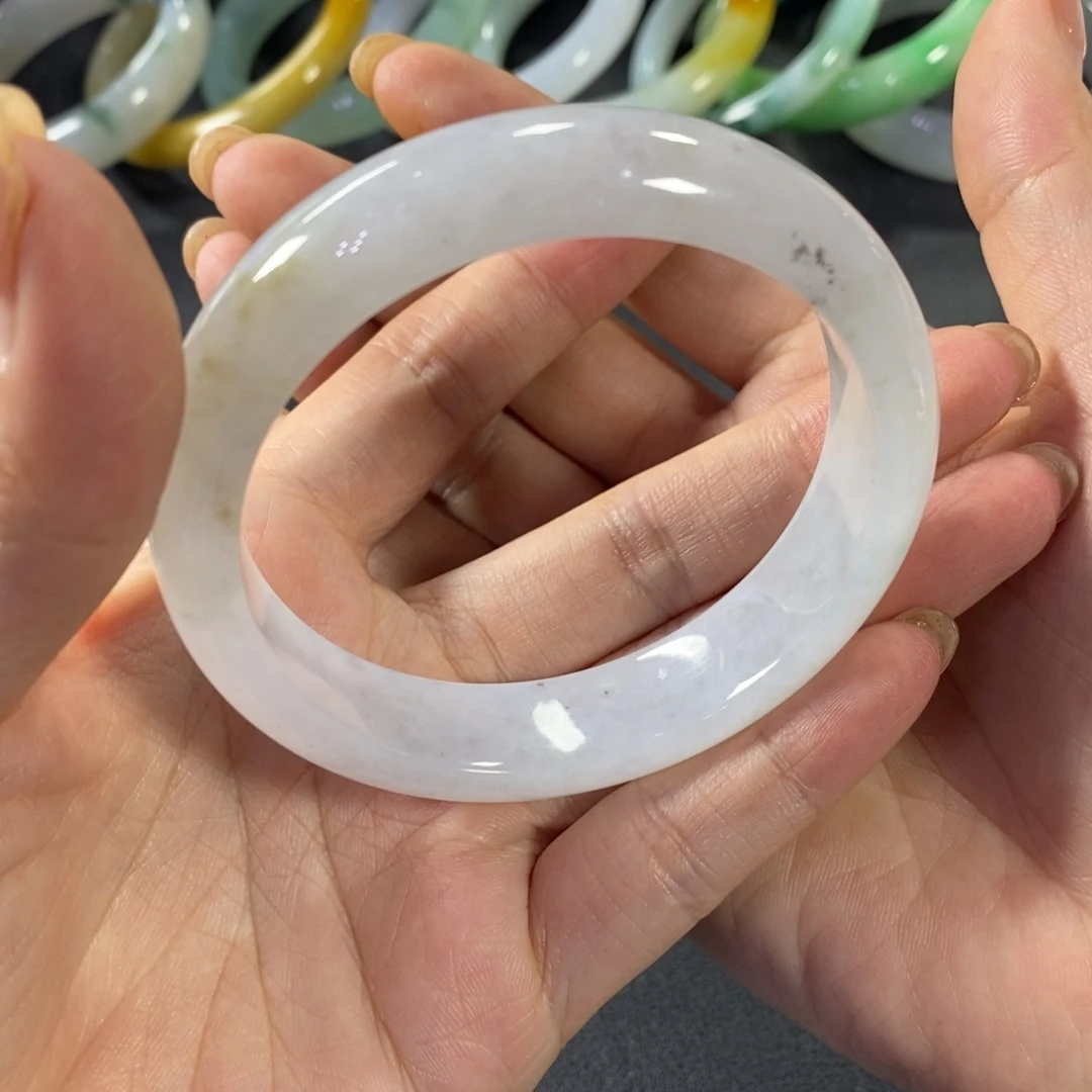 ****一翡翠未镶嵌手镯天然翡翠手镯