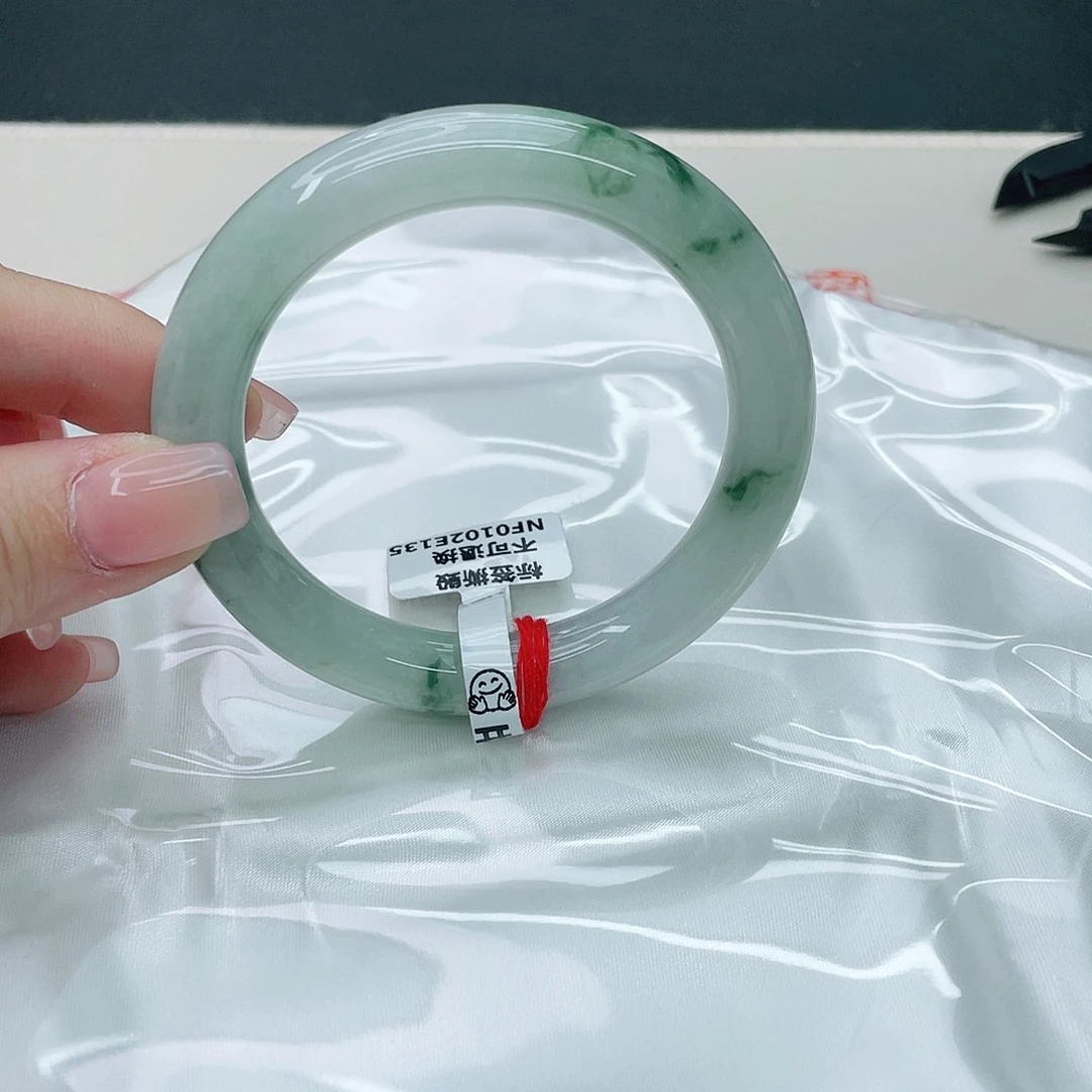 翡翠手镯未镶嵌圆56