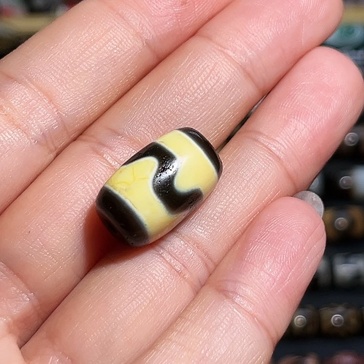 叁***柒玛瑙/玉髓（覆膜）未镶嵌手链