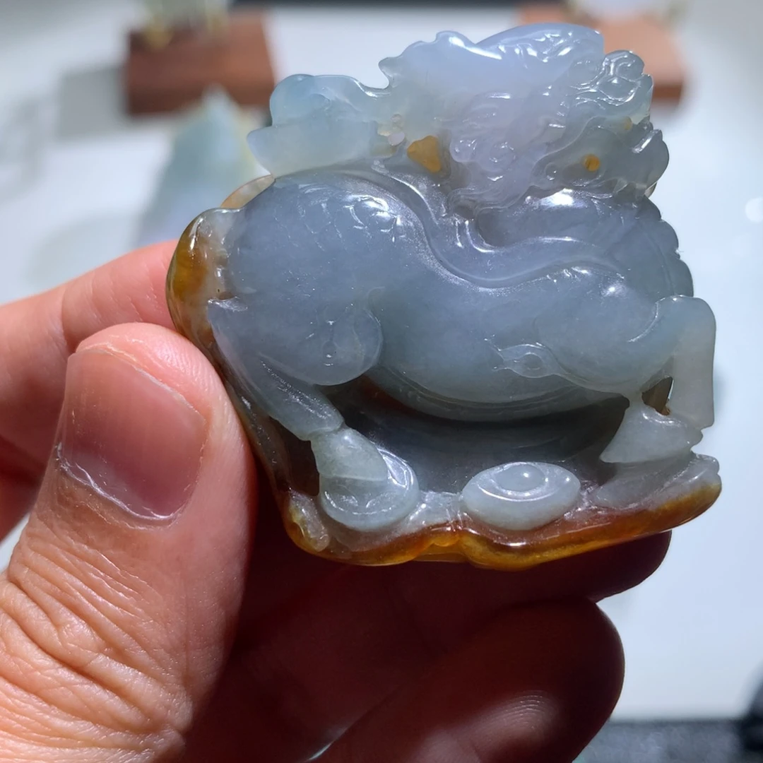 定制翡翠未镶嵌挂件