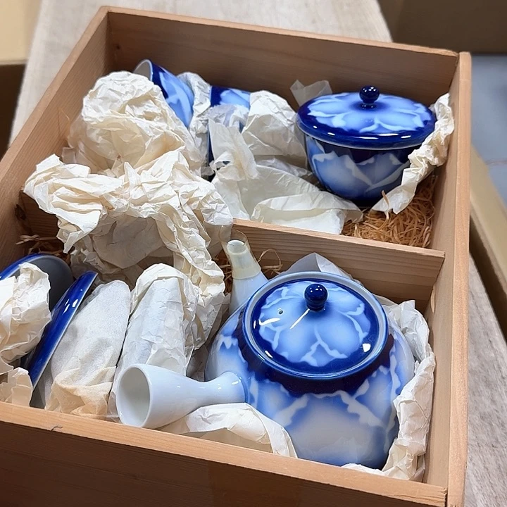 瓷片噗哈哈哈哈哈哈哈哈哈哈