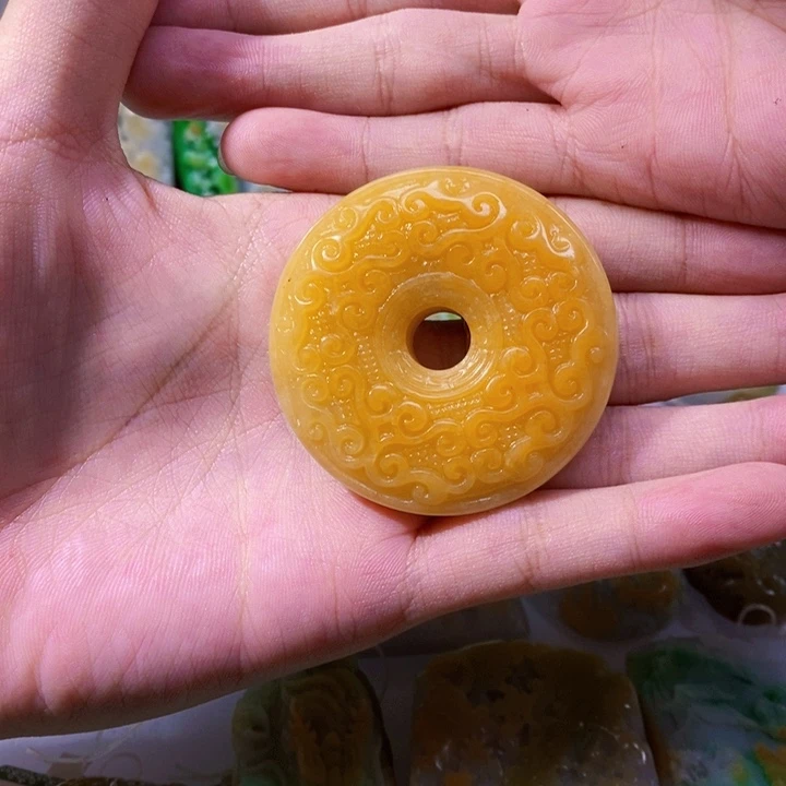 颈饰未镶嵌翡翠悟*