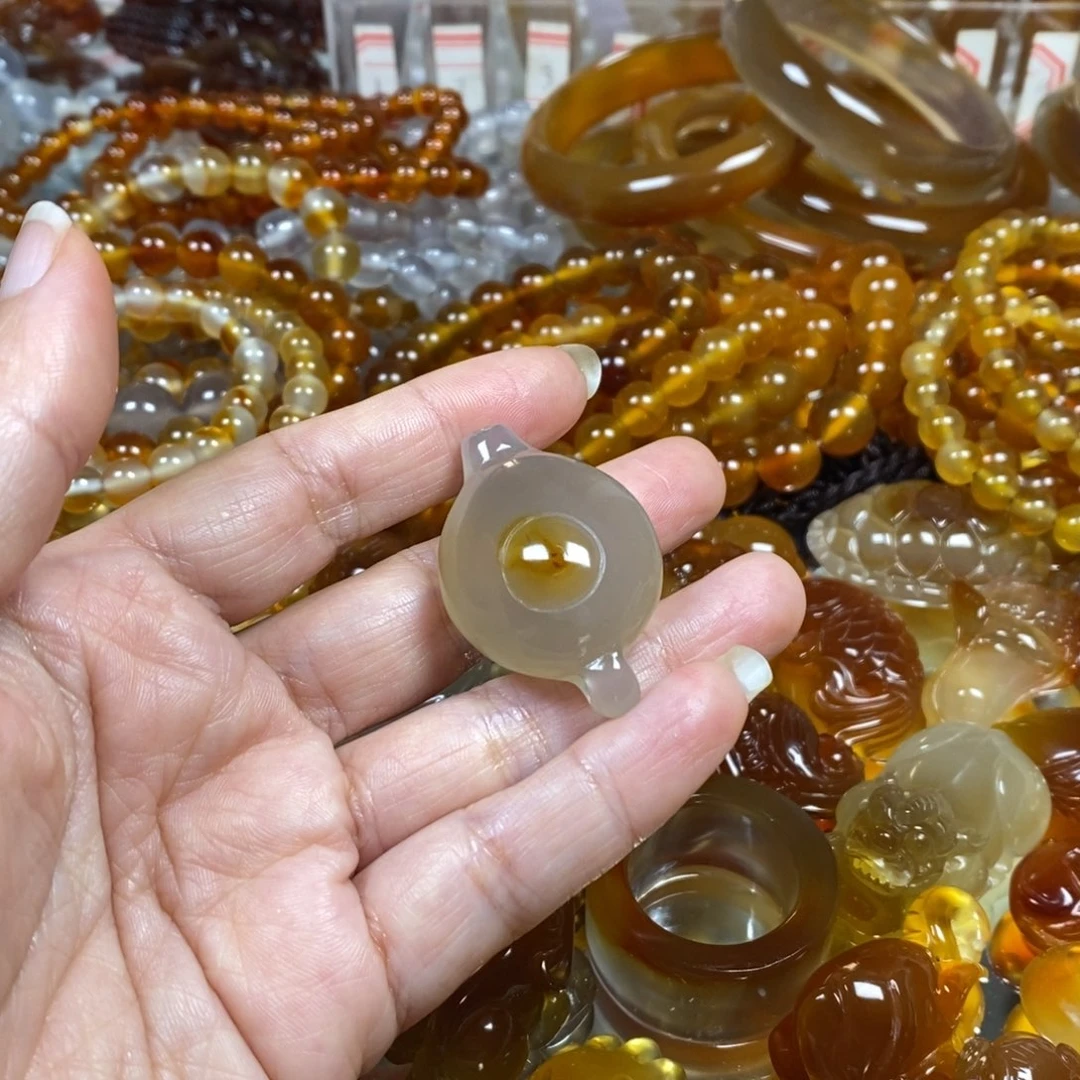 玛瑙/玉髓未镶嵌玛瑙吊坠