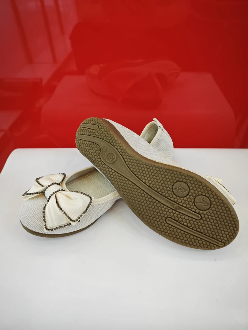 逸远单鞋女款蝴蝶结春夏牛筋底女鞋平底浅口白色