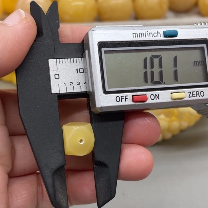 琥珀未镶嵌裸石蜜蜡