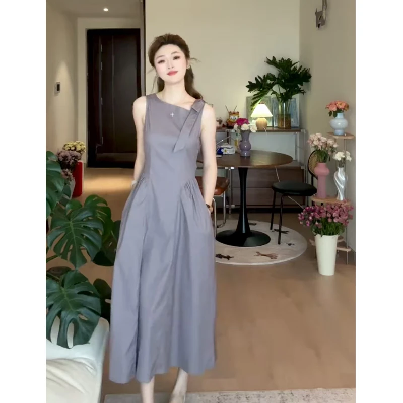 斜领方领收腰无袖连衣裙小众显瘦