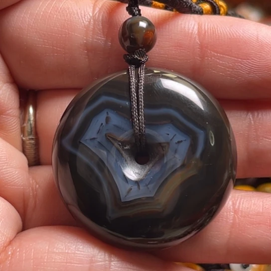 玛瑙/玉髓未镶嵌吊坠