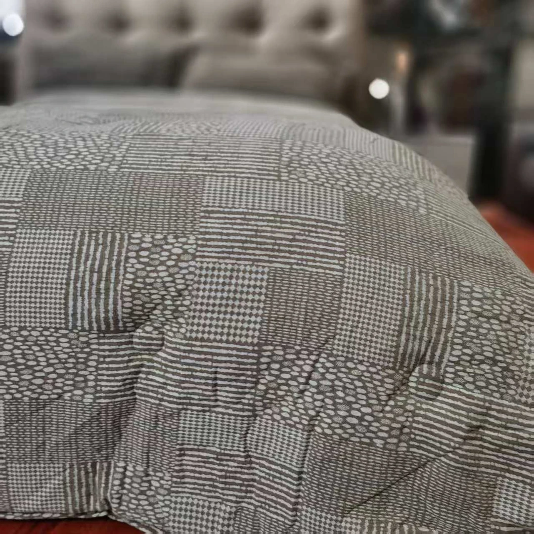 灰韵几何-双层纱亲肤柔软舒适高奢提花被