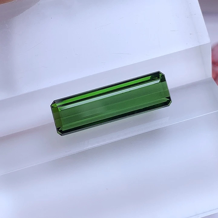 碧玺珠宝半成品未镶嵌4.70克拉