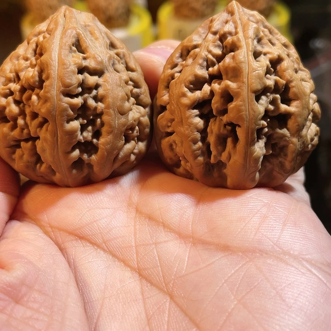 文玩核桃吊坠粗筋大长纹