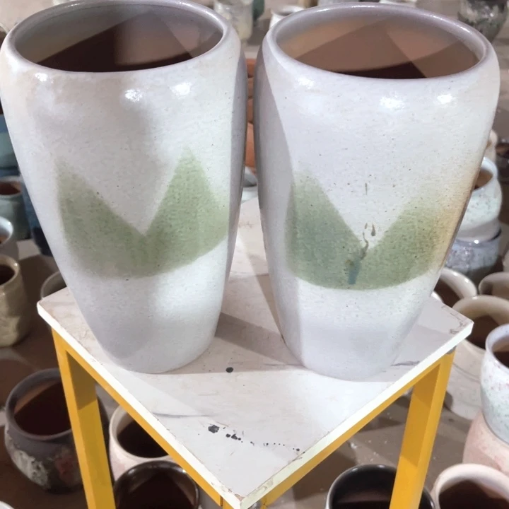 紫砂花盆口径15高度29两只正品
