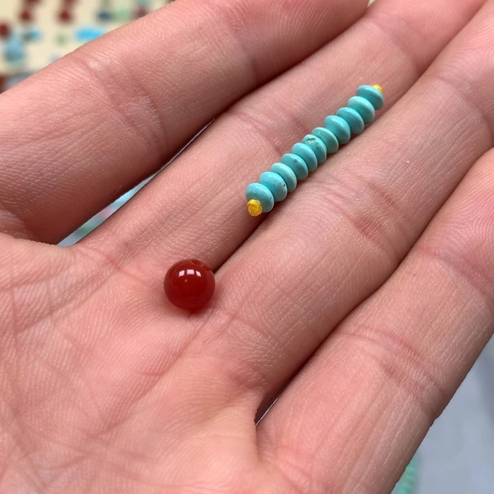 南红玛瑙配饰未镶嵌