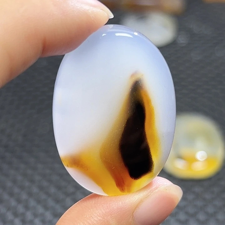 玛瑙/玉髓未镶嵌珠宝半成品