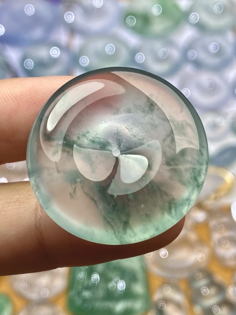 天然缅甸a货翡翠平安扣玻璃种飘兰花起钢光扣子 尺寸：29.5-5.9