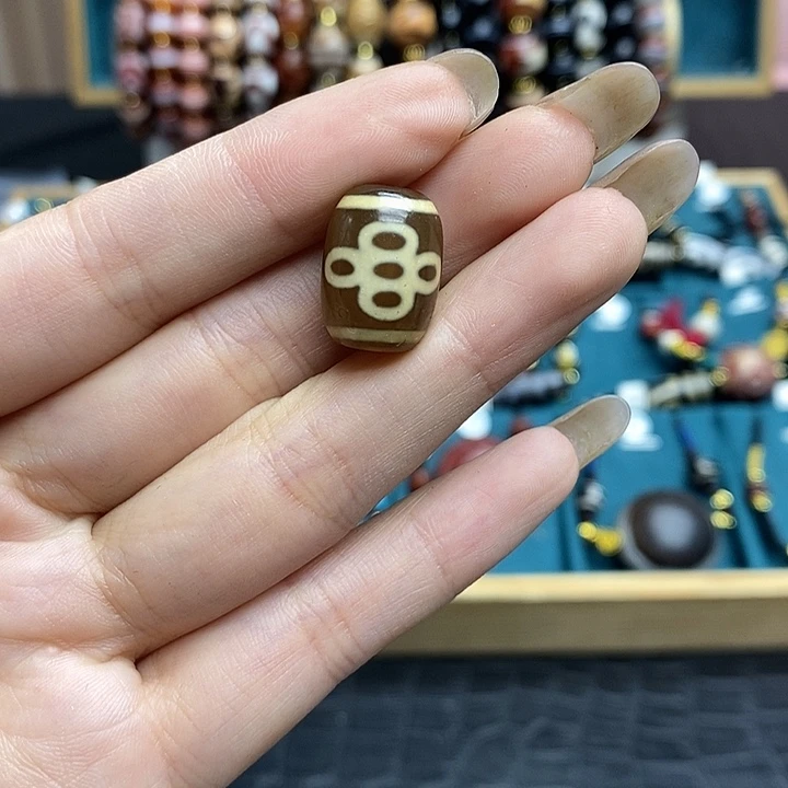 玛瑙/玉髓颈饰合金