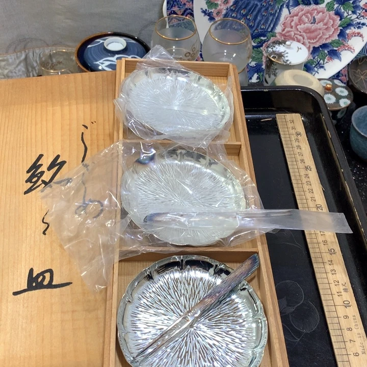 盘晨****西没关系啦是真的吧你在那看你朋友