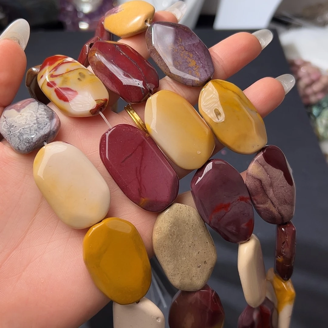 玛瑙/玉髓合金珠宝半成品Y109。蛋黄石切片一条