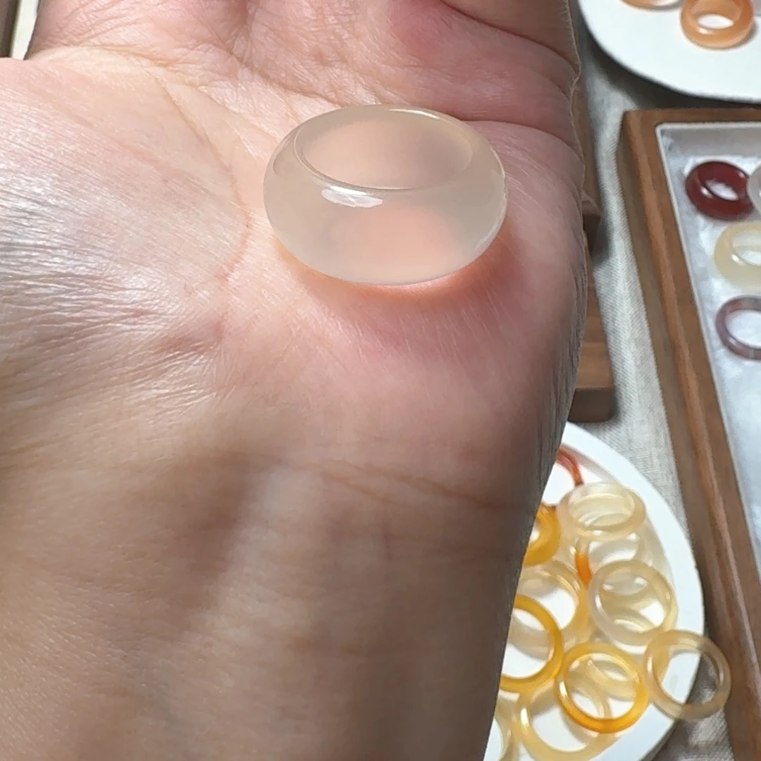 未镶嵌戒指玛瑙/玉髓660港15