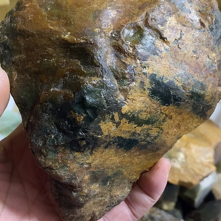 休***息蛇纹石玉未镶嵌摆件