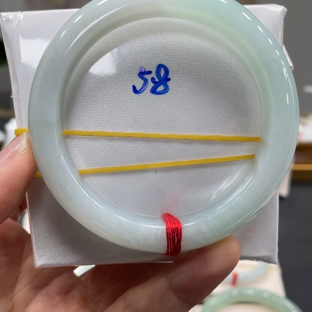 翡翠未镶嵌手镯翡翠