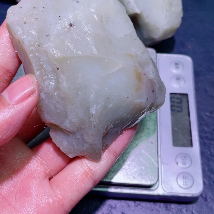 和田玉（糖玉）未镶嵌珠宝半成品