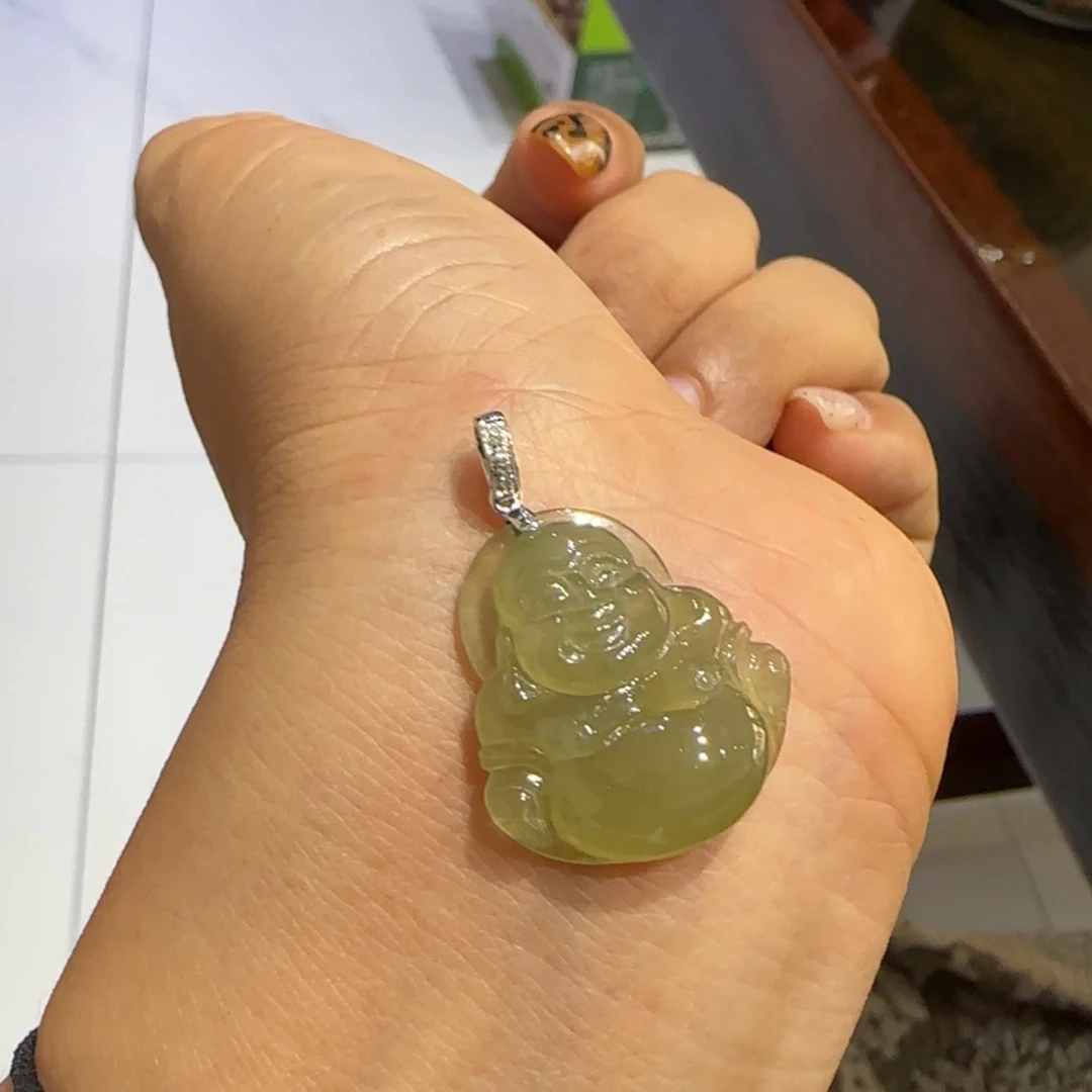 颈饰18K金镶嵌翡翠佛公