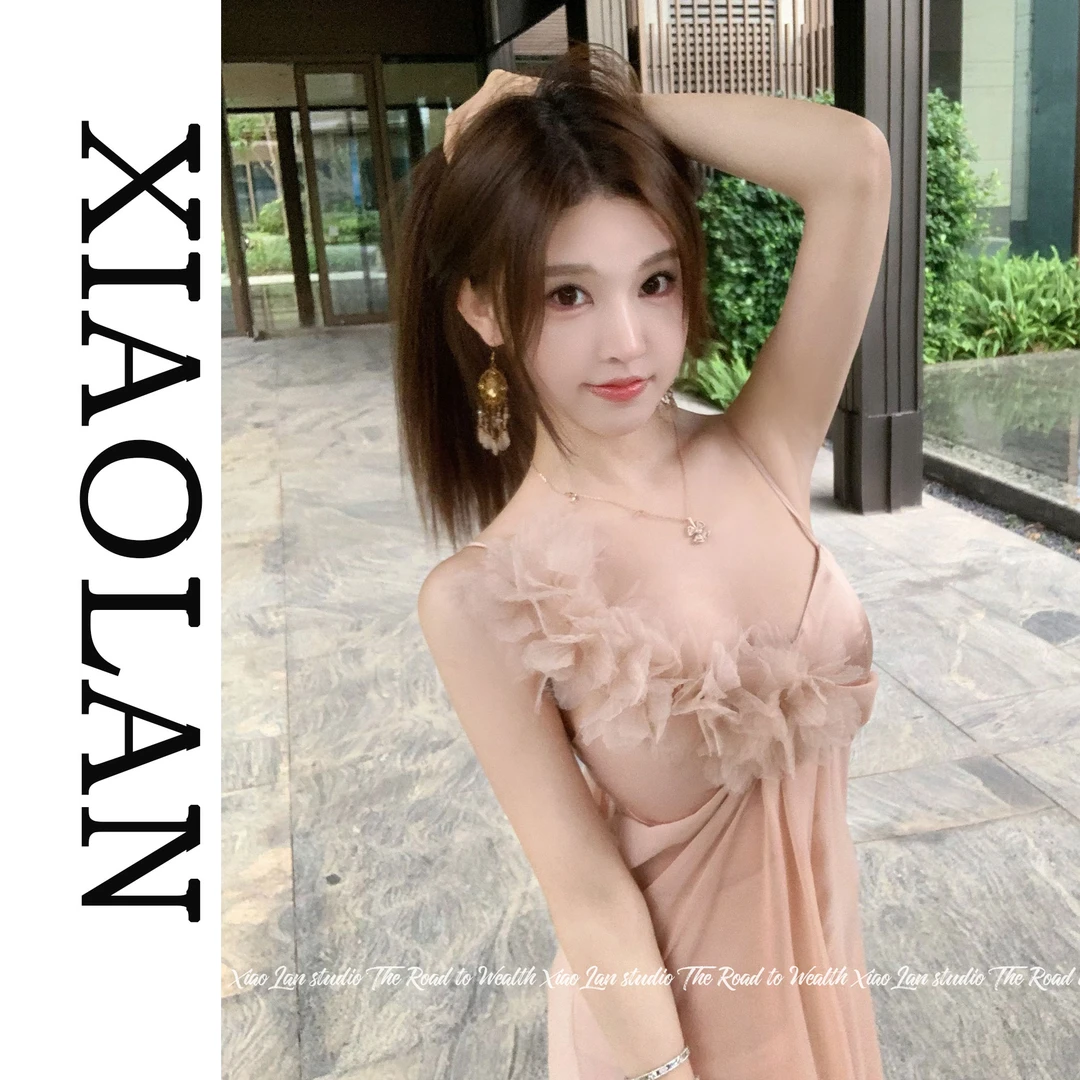 小岚同学「花间柔光」「原创」显瘦气质性感夏季法式小众设计感连衣裙