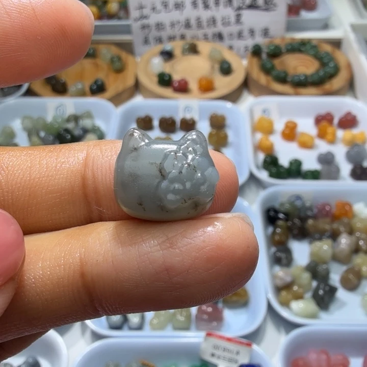 和田玉未镶嵌珠宝奇石