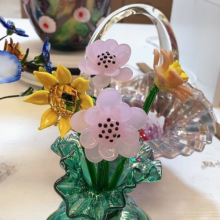 小花高22厘米宽3厘米