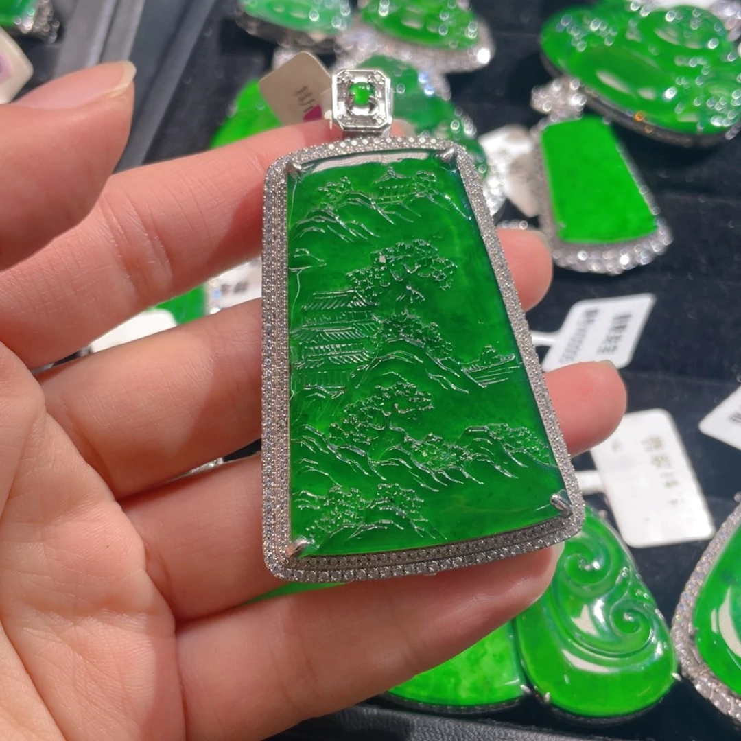 翡翠吊坠(不含链)未镶嵌