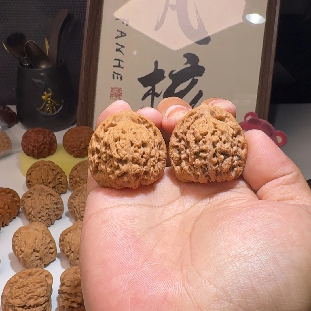 美***丝吊坠文玩核桃36尺寸逐鹿南疆石
