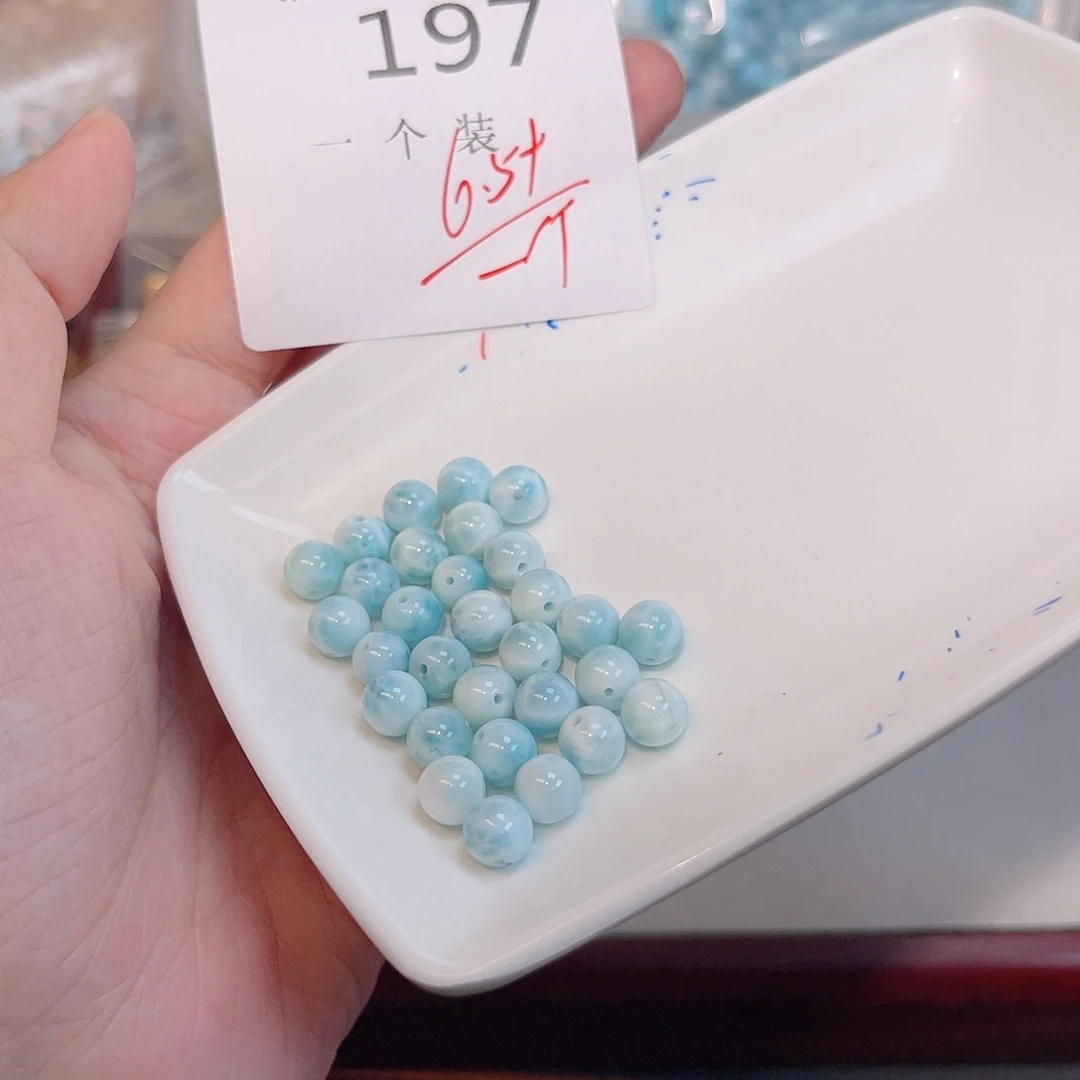 未镶嵌珠宝半成品水晶197 。