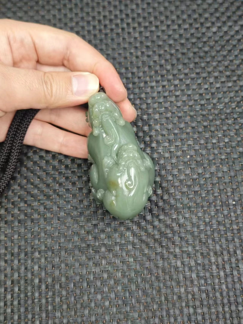 天然和田玉老料孤品貔貅2.26清货4