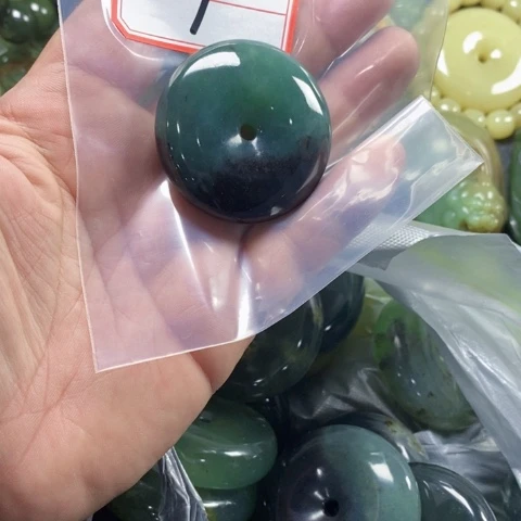 未镶嵌蛇纹石玉手链