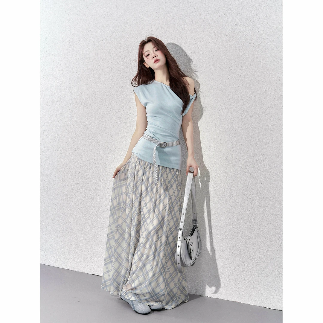 【小野莓】夏季气质设计感斜肩a字收腰显瘦时髦格子法式套装BT47834