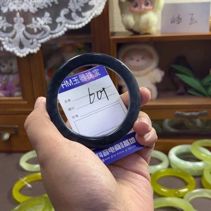 蛇纹石玉未镶嵌手镯492