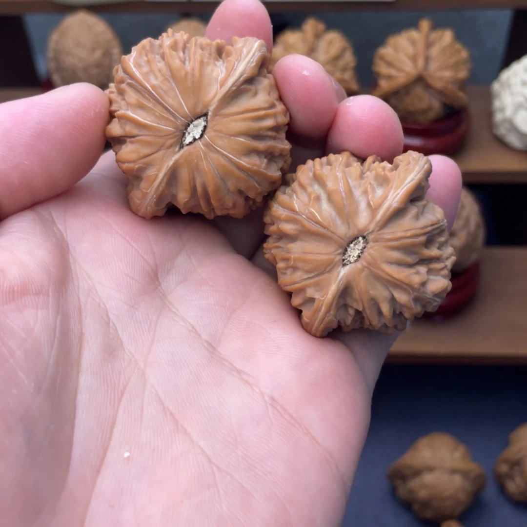 苏***游吊坠文玩核桃正磨41全品无修