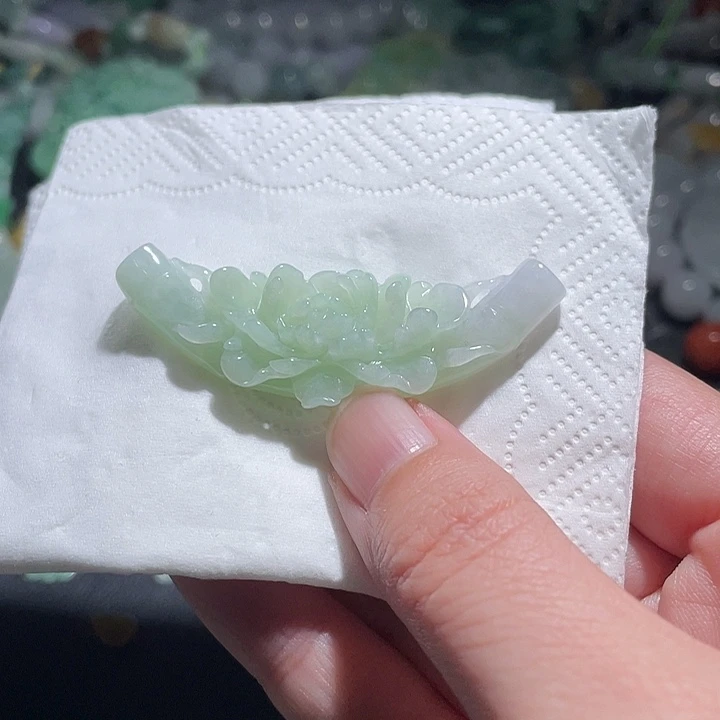 颈饰未镶嵌翡翠天