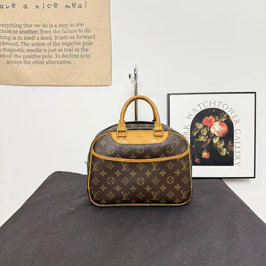 95新 LouisVuitton/路易威登 小号老花珍妮包/单肩包手提包斜挎包