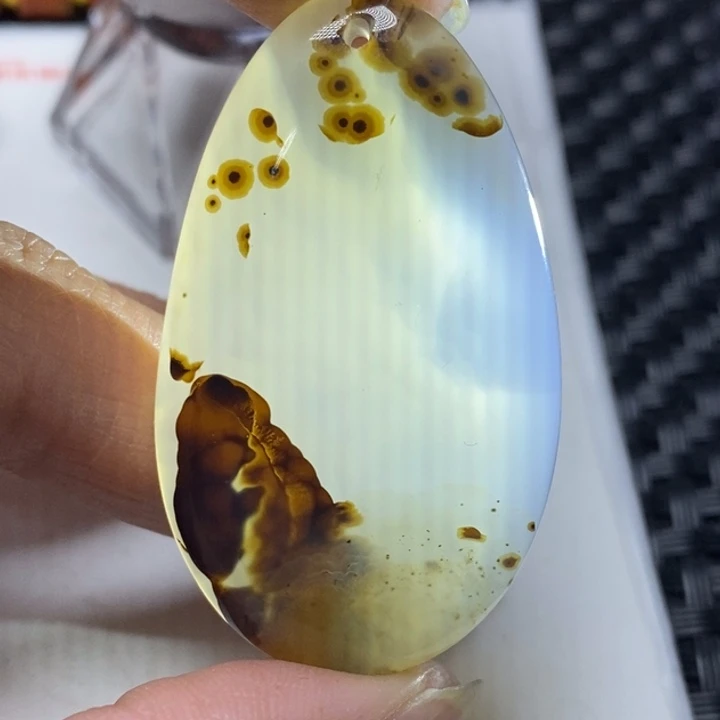 玛瑙/玉髓颈饰未镶嵌