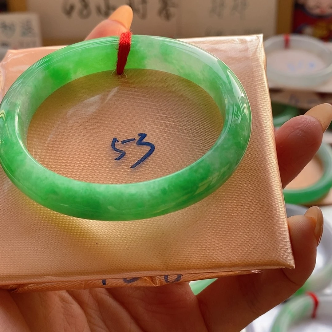 翡翠未镶嵌手镯28号