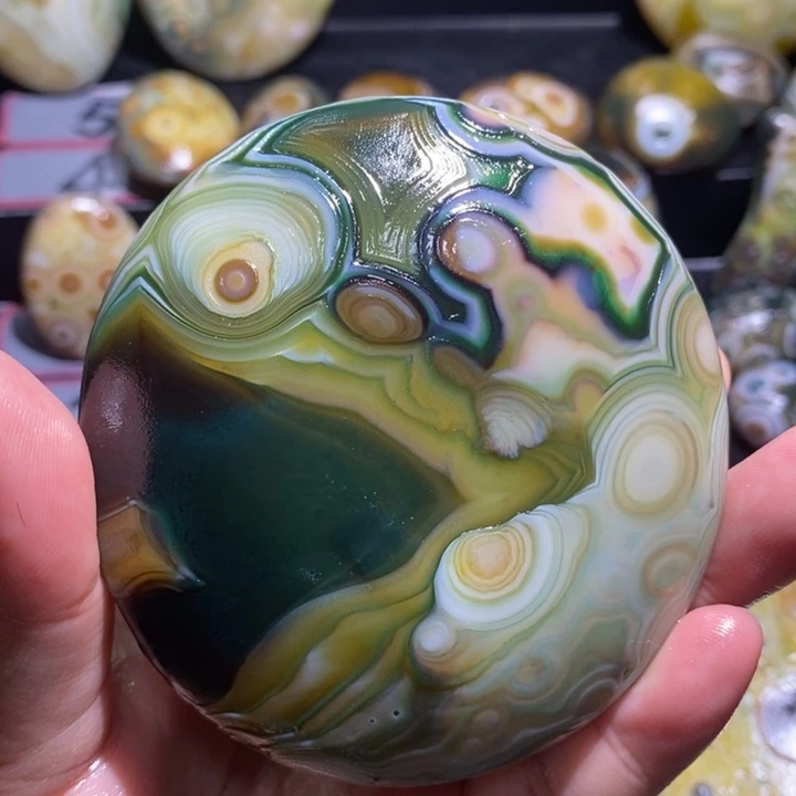 玛瑙/玉髓未镶嵌珠宝半成品29
