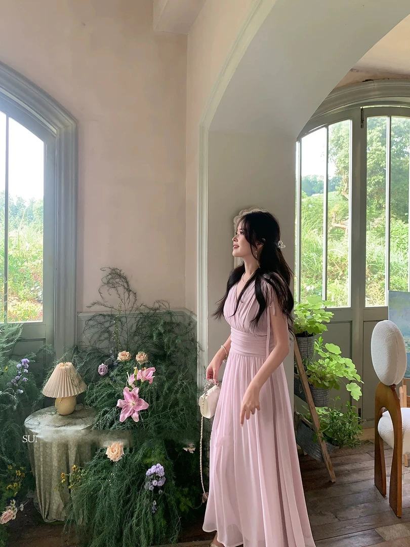 私服韩女V领连衣裙收腰显瘦气质仙女长裙