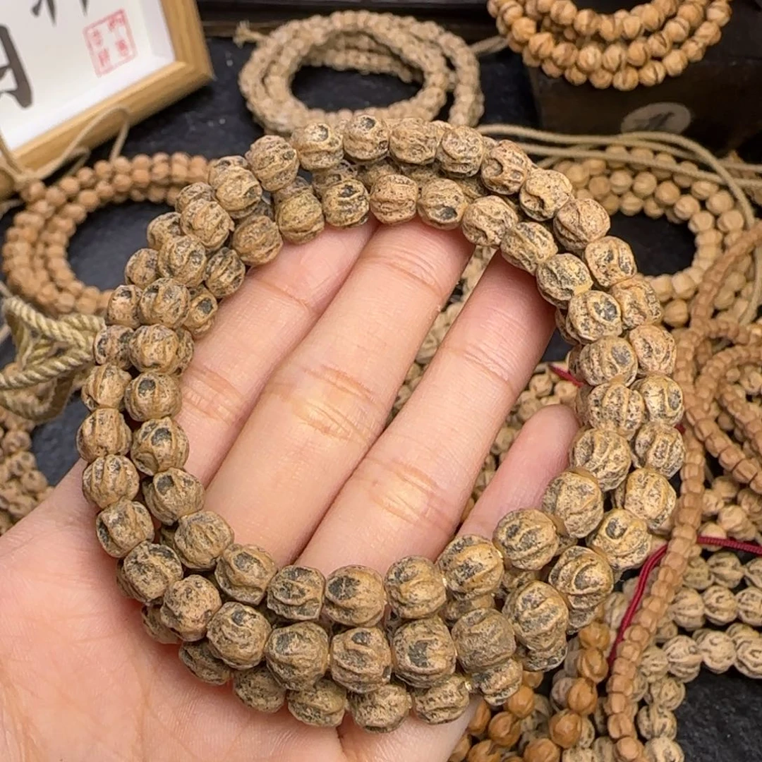 柏香籽/百香籽吊坠兔*王