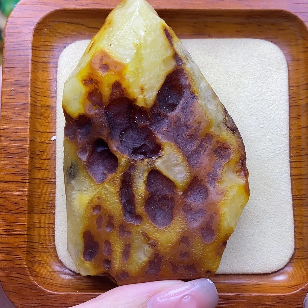 定制琥珀未镶嵌陈