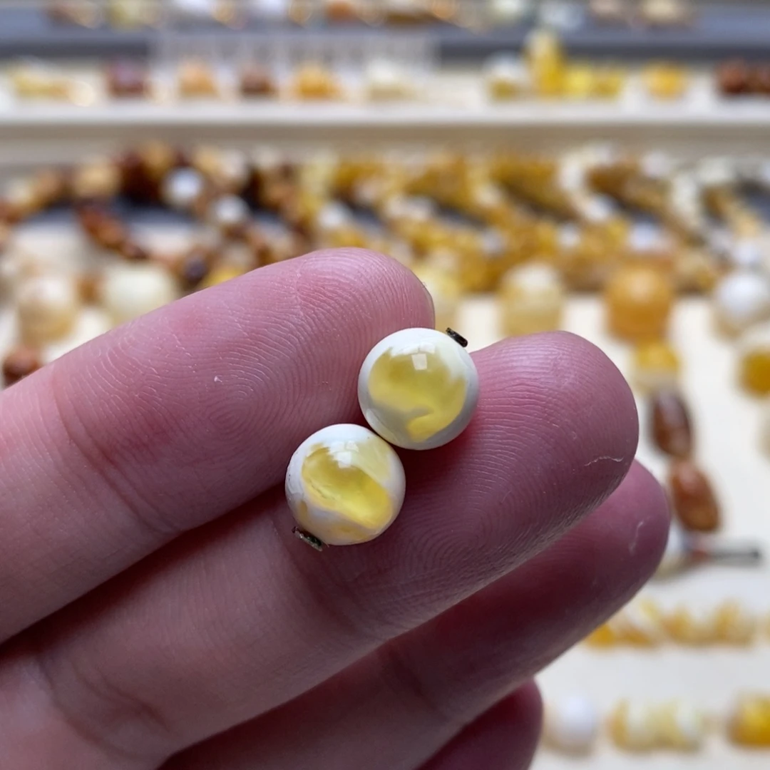 琥珀未镶嵌珠宝奇石