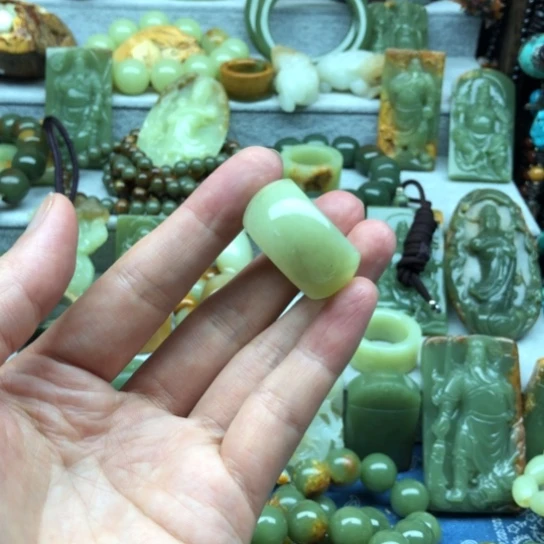 夜***王手链未镶嵌岫岩老玉（透闪石质玉）