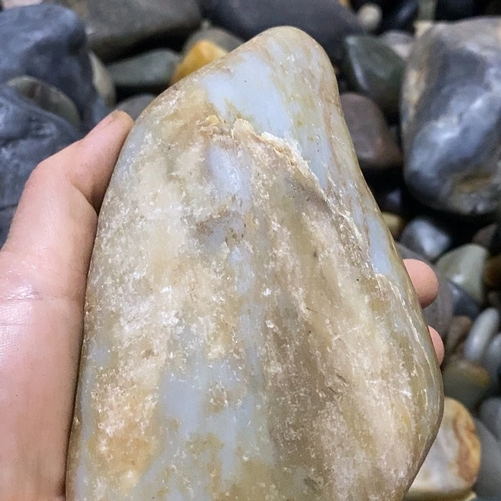 山***司未镶嵌和田玉（糖玉）挂件